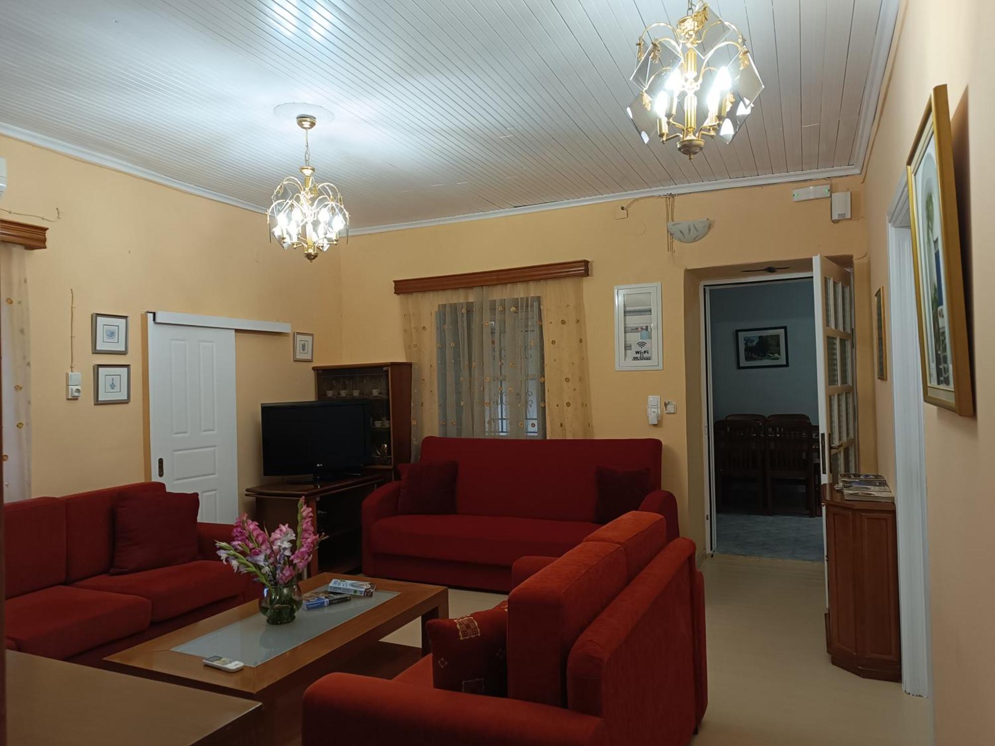 Rodomelo House With Terrace - 4 Bedrooms Leonidio Bagian luar foto